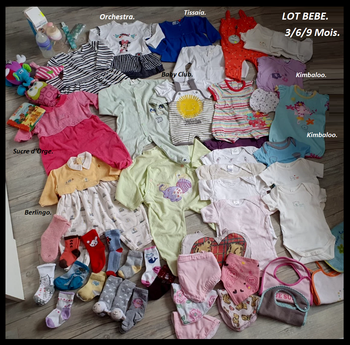 LOT vêtements bébé filles + accessoires + jouets T: 3 - 6 - 9 mois