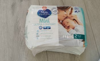 Paquet de couches taille 2 - 3/6 kg mots d'enfants neuf