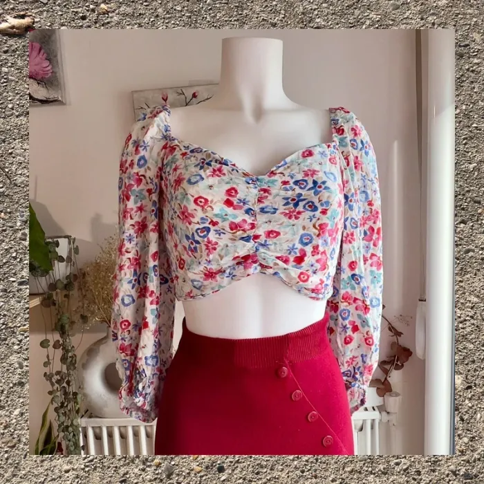 Crop top fleuri femme Zara 🌸 - photo numéro 2