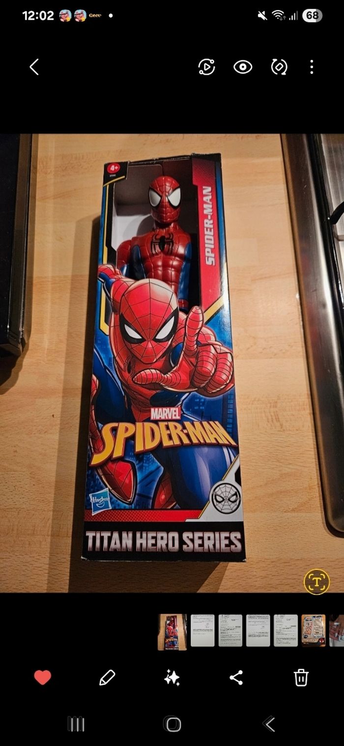 Figurine spiderman