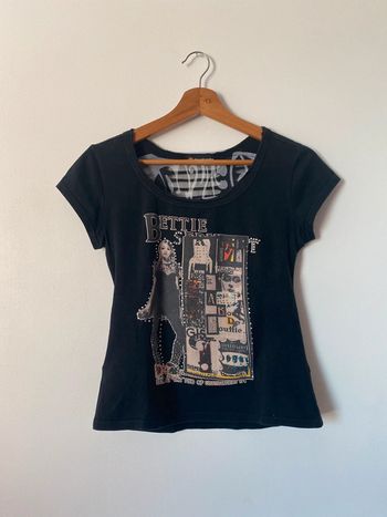 T-shirt destroy