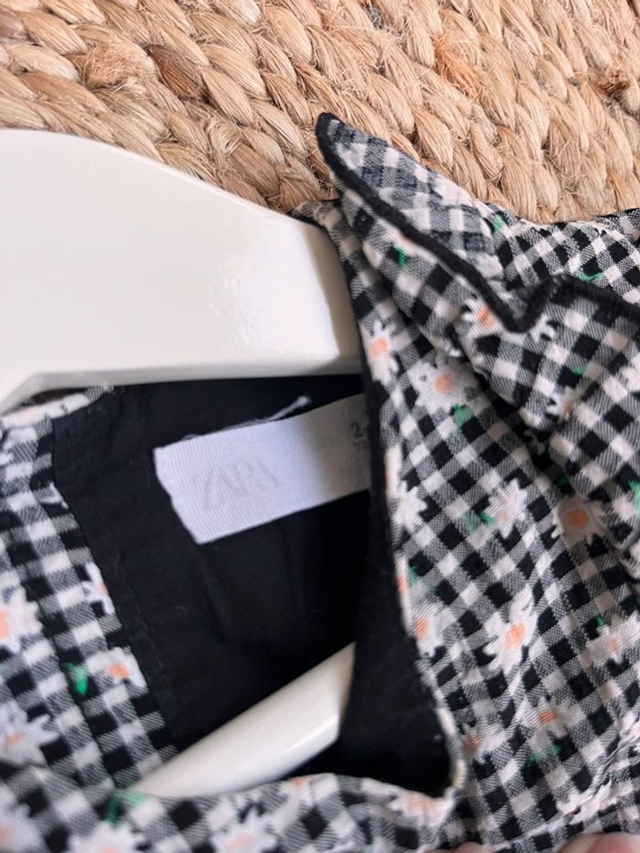 Blouse à carreaux fleuri Zara taille 3 ans - photo numéro 2