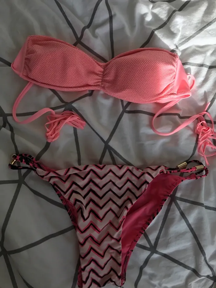 Maillot 2 pièces bandeau rose