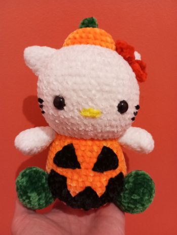 Halloween : Hello Kitty citrouille au crochet