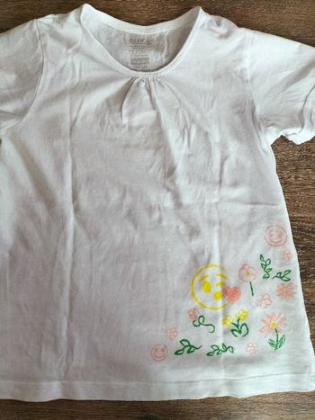 Tee-shirt fille taille 10 ans Emoji