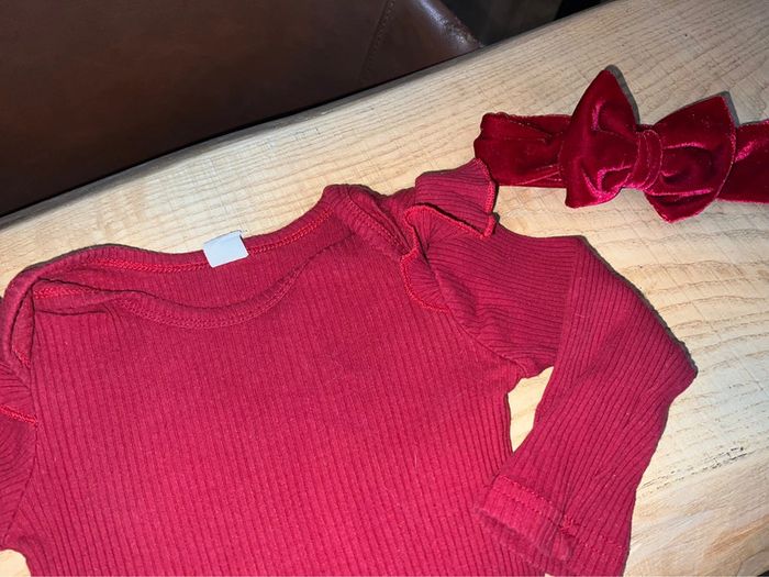 Ensemble 24 mois 2 ans jupe simili cuir noir plissée bandeau - photo numéro 2