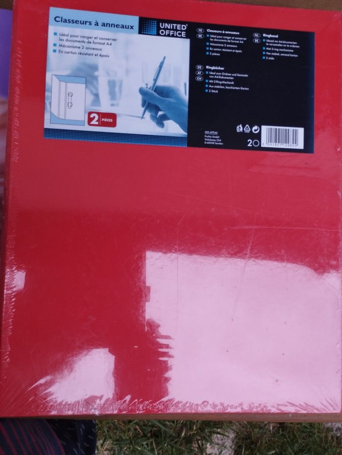 Lot de 4 classeurs neufs, couverture rigide - photo numéro 2