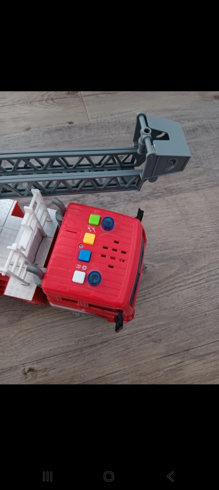 Camion de pompiers à friction - photo numéro 7