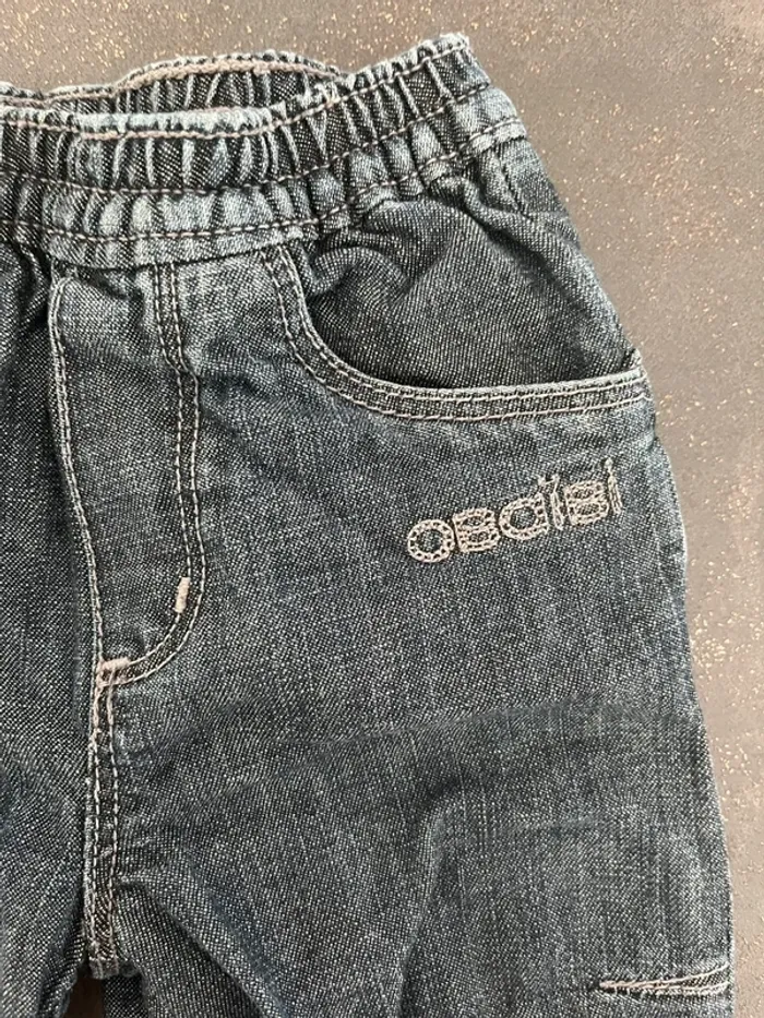 Ensemble garçon teeshirt manches longues à rayures Kiabi et jeans Obaïbi taille 1 mois - photo numéro 3
