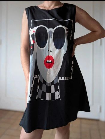 💎robe seventies mannequin femme sexy tendance taille s 36 coupe courte noir portrait
