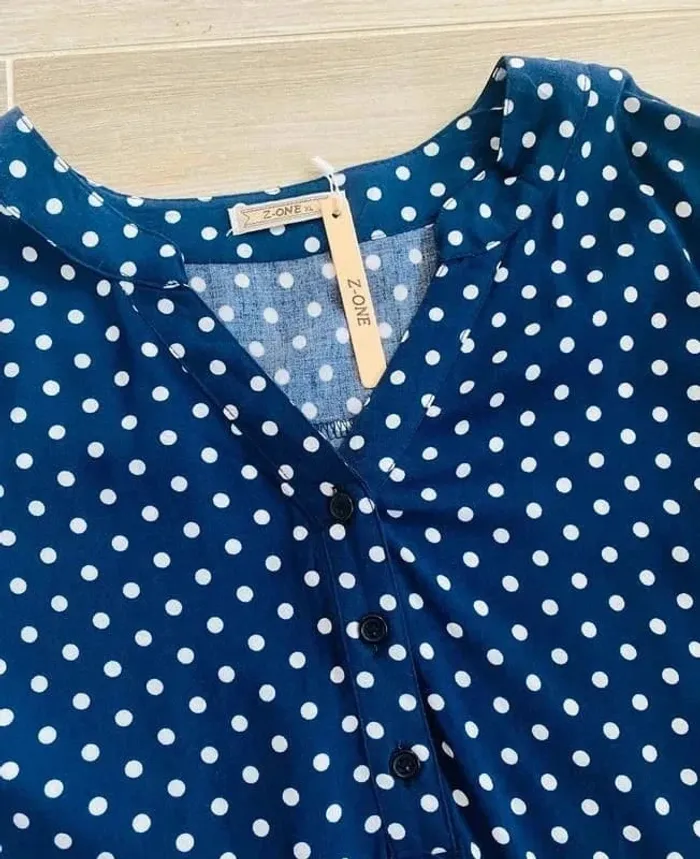 Blouse fluide marine à pois blanc T42 /XL - photo numéro 4