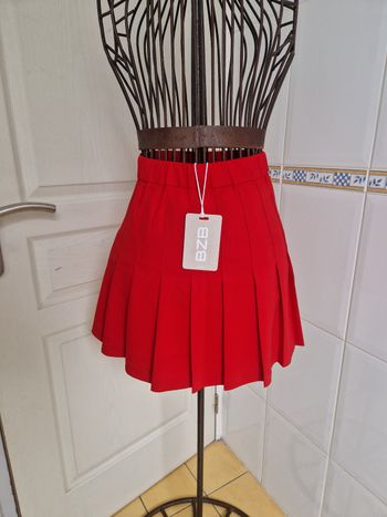 Neuf jupe plissé rouge femme bizzbee taille XS/34