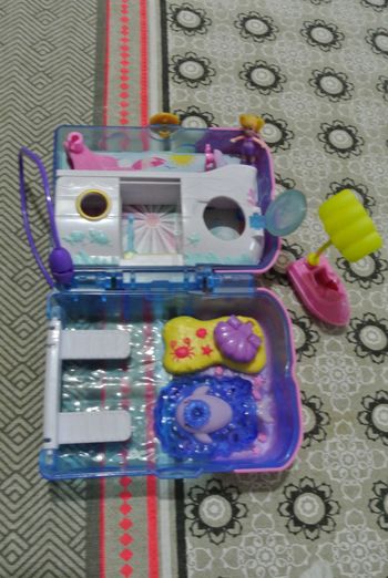 polly pocket micro bateau de croisière le vent dans les voiles