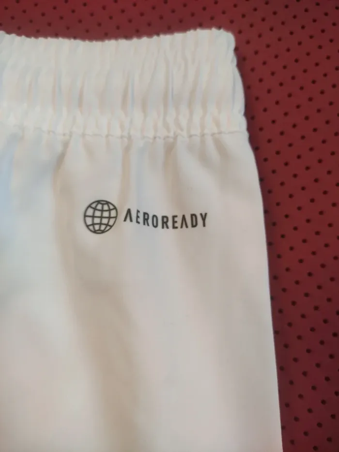 Pantalon de foot Real Madrid, Adidas Authentique Officiel taille enfant 15/16 ans, Neuf - photo numéro 16