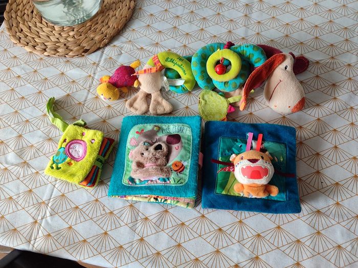 Les Lilliputiens ensemble en très bon état