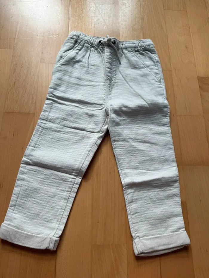 Pantalon orchestra neuf taille 23 mois