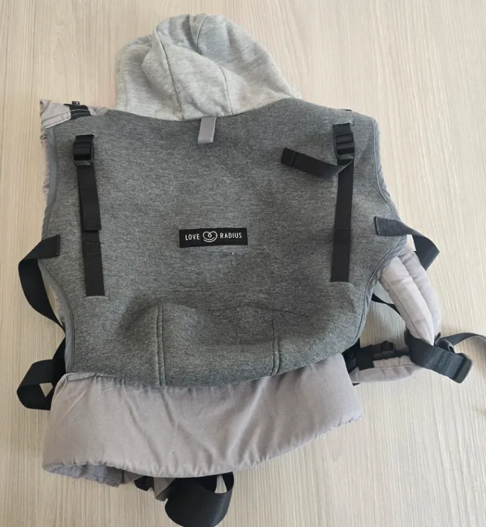 Porte bébé hoodie carrier de love radius