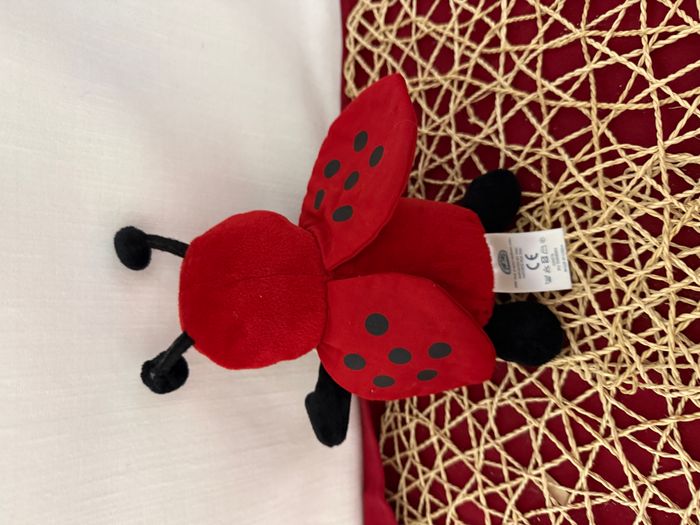 DMC - Peluche Doudou Petite Coccinelle - photo numéro 2