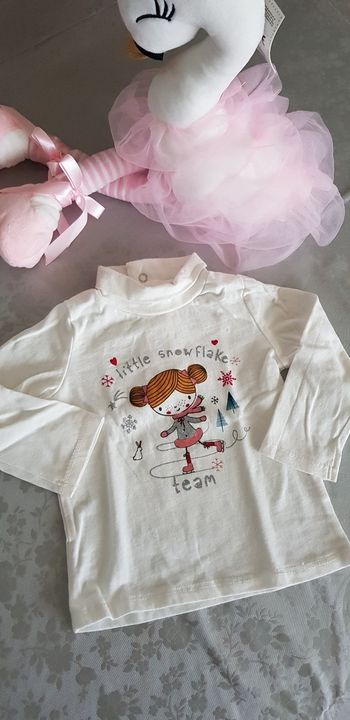 Sous pull col roulé neuf hiver paillettes 9-12mois