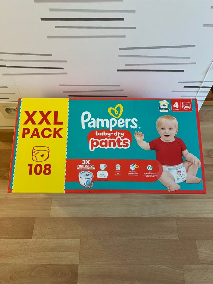 Couches Pants Pampers baby-dry taille 4 9-15kg 108 couches culottes