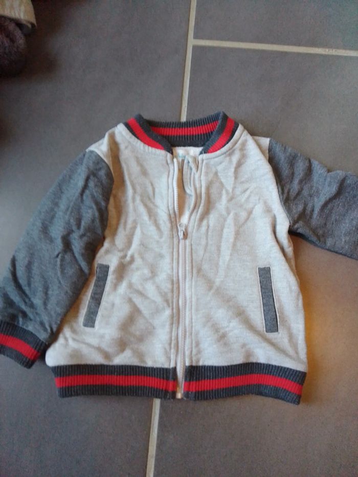 Lot 2 vestes - photo numéro 2