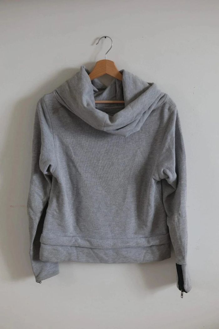 C57 sweat gris Reebok M - photo numéro 2