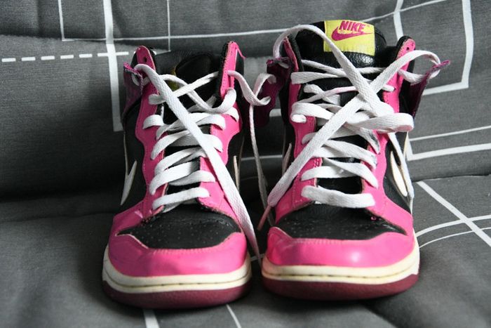 Baskets montantes Nike pointure 36 - photo numéro 3