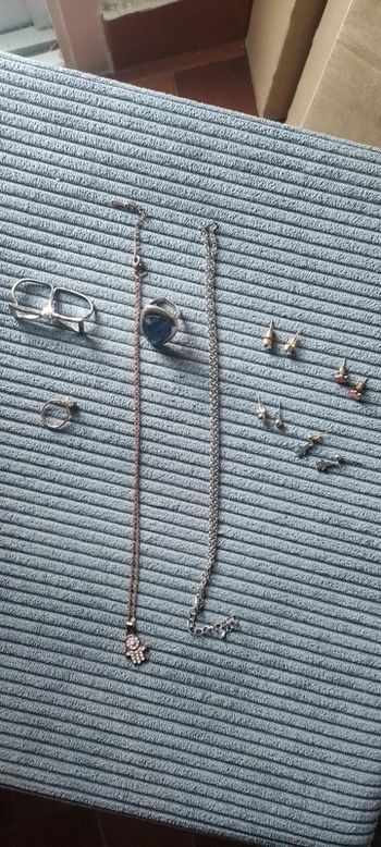 Lot de bijoux fantaisies