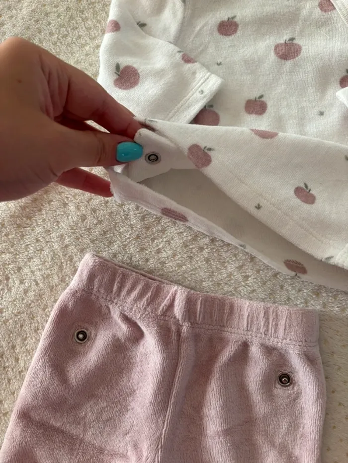2 pyjamas - photo numéro 6