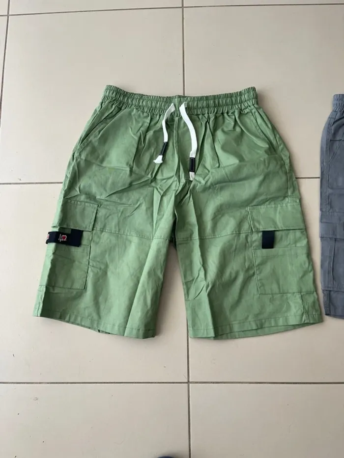 Short neuf taille M