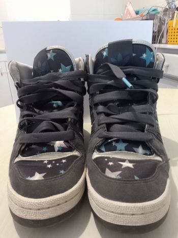 Adidas montantes étoiles