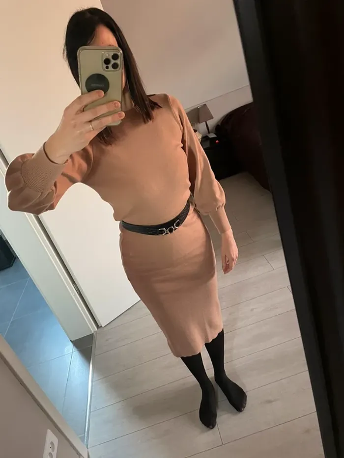 Jupe et pull beige