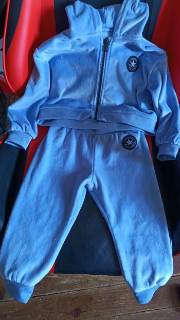 Ensemble Converse 24M