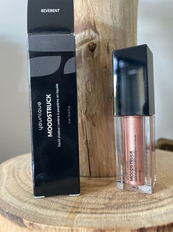 Ombre à paupières liquide Révèrent Younique