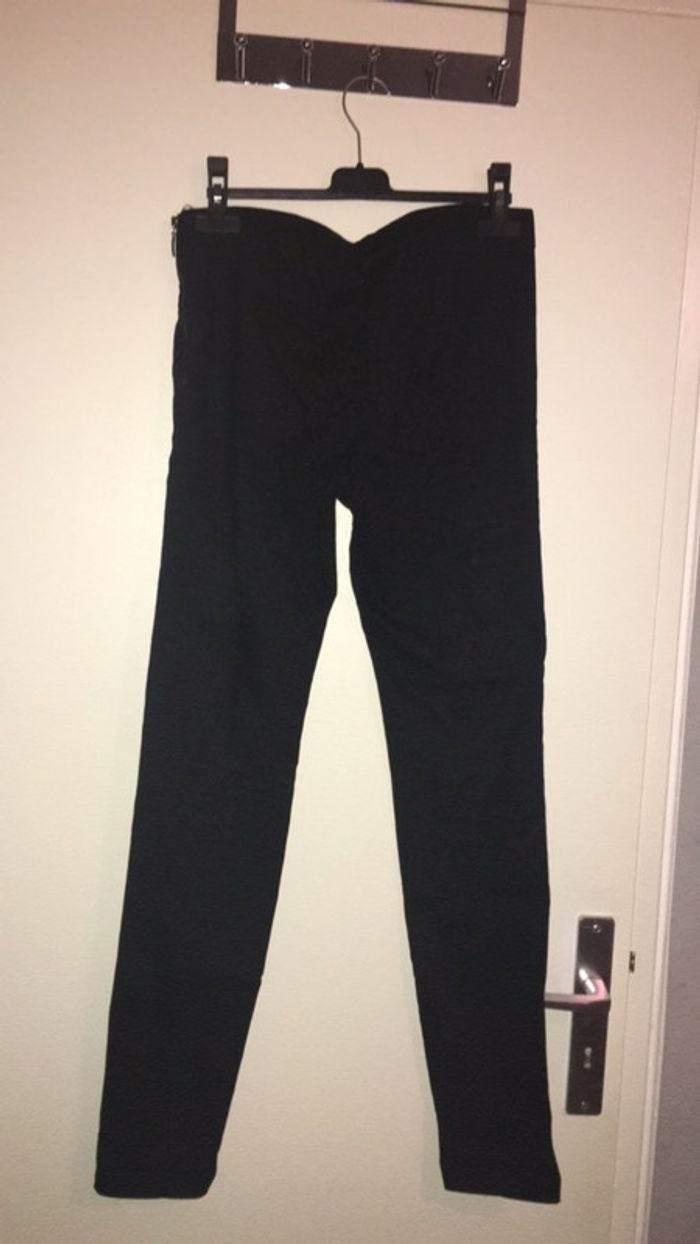 Pantalon noir - photo numéro 3