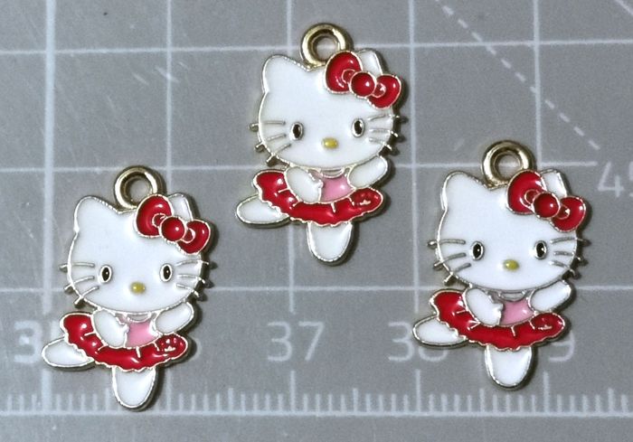 3 x breloques pendentifs "Hello Kitty ballerine" émaillés sur métal doré KC Gold - photo numéro 2