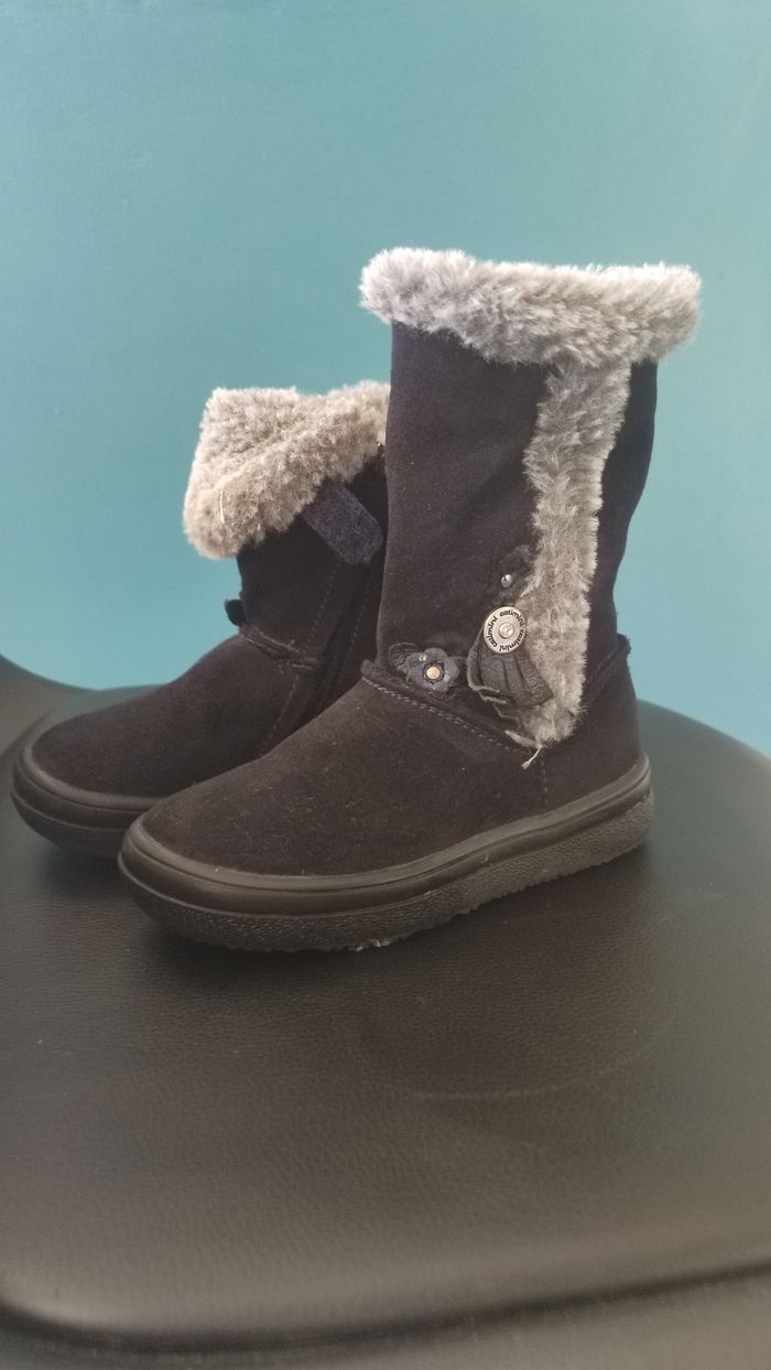 Bottes pointure 24 - photo numéro 2