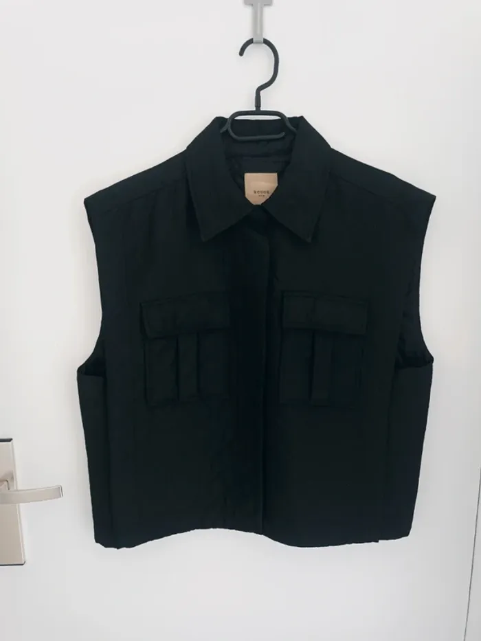 Veste matelassée noire sans manches Vila Taille 38 En très bon état - photo numéro 2