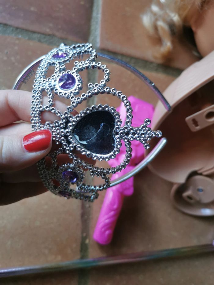 Tête de poupée pour coiffer avec les accessoires jouet - photo numéro 5