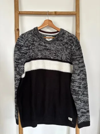 Pull maille noir et blanc C&A taille XL