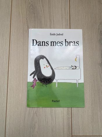 Livre Dans mes bras