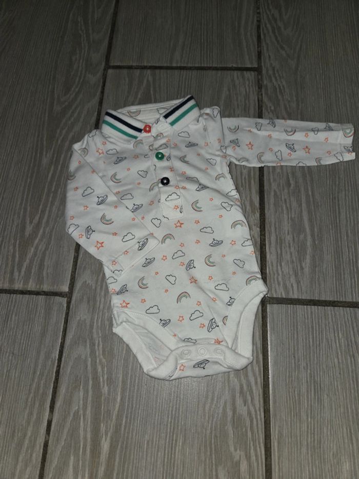 Body 1 mois neuf - photo numéro 2