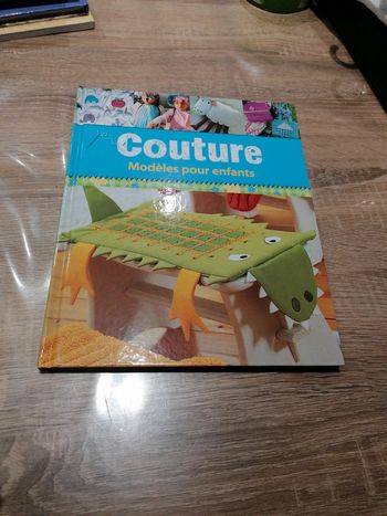 Livre couture modèles pour enfants
