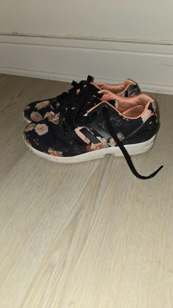 Basket chaussures Adidas torsion fleurs - photo numéro 3