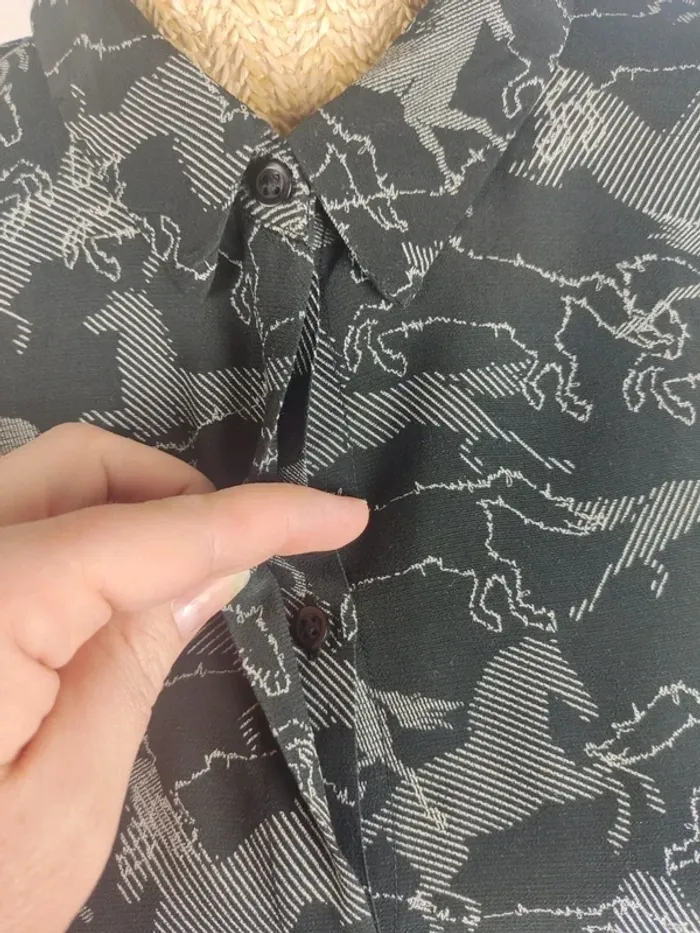 Chemise manches longues boutonnée motifs chevaux noirs et blancs taille 42 Esprit - photo numéro 5