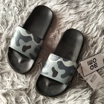 Claquettes taille 31 💐