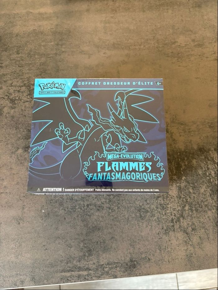 Pokémon Coffret ETB Flammes Fantasmagoriques ME02