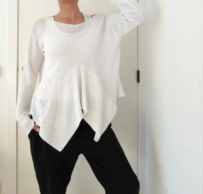 Superbe pull en lin Sarah Pacini blanc asymétrique taille unique - photo numéro 3