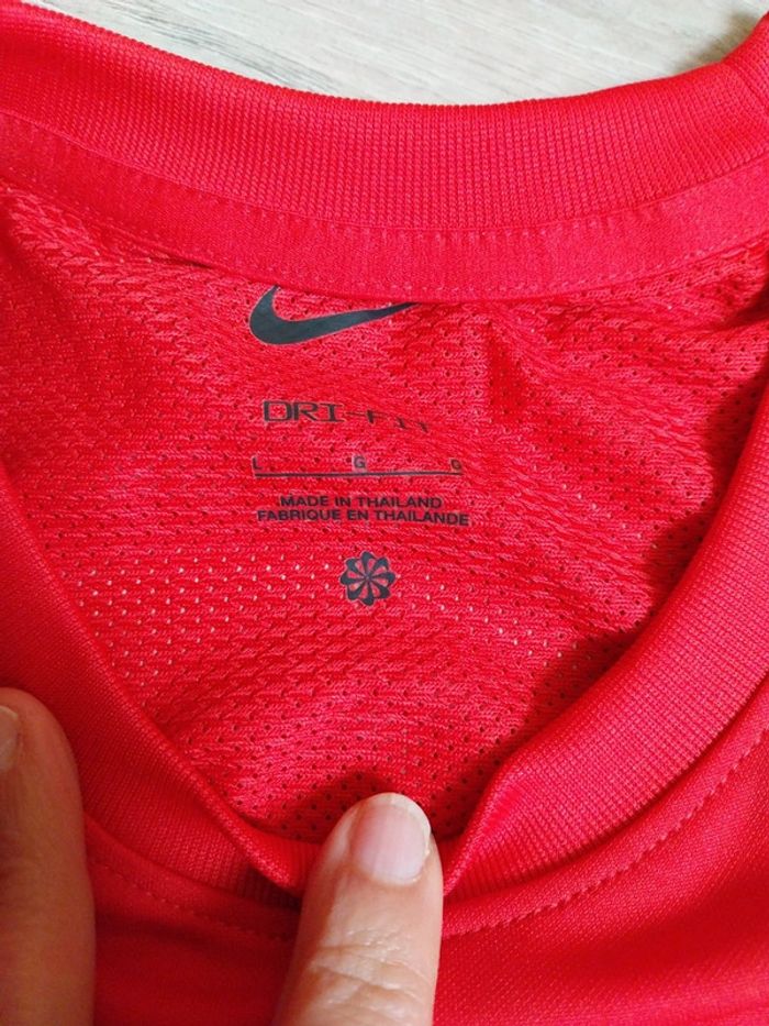 Tee-shirt femme Nike taille L - photo numéro 5