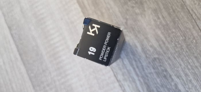 Rouge a levres mat kiko Teinte 19 - photo numéro 10